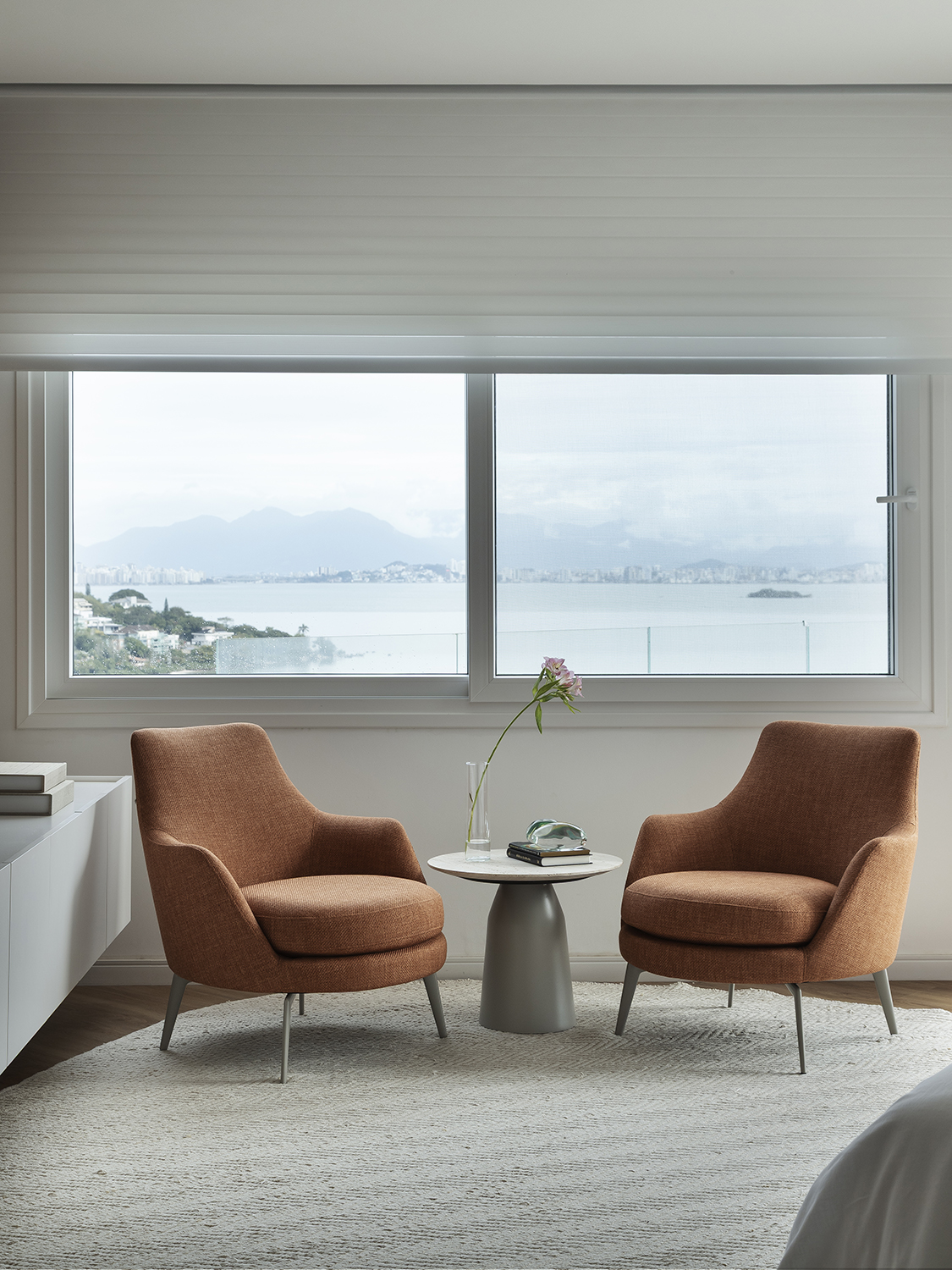 Escada e circulação interna — casa ST BARTH